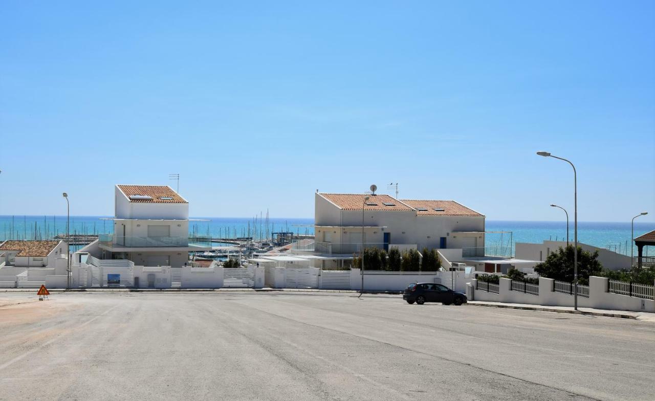 Delposto Marina Di Ragusa Prl Eksteriør bilde